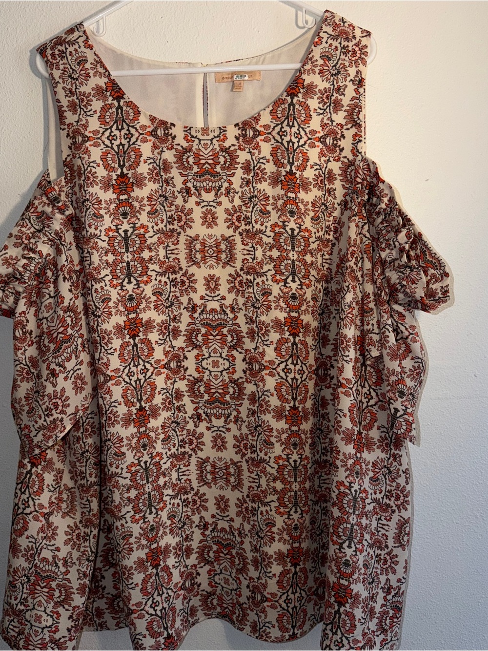Gibson Latimer Cream Cold-Shoulder Blouse with Rust Floral Print 3X